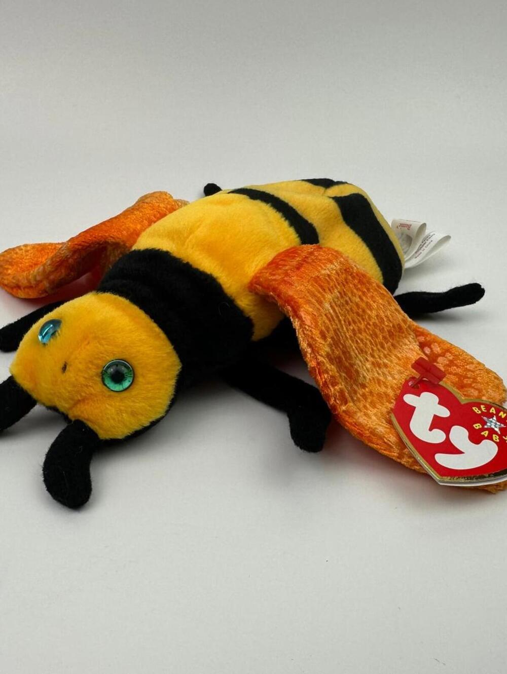 Ty Beanie Baby “Buzzie” the Bee (6.5 inch)